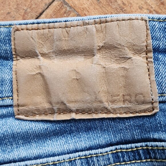 Aeropostale Light Wash Slim Straight Jeans Size 31/30 - Picture 16 of 16